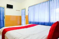 RedDoorz Near Stab Syailendra Kopeng