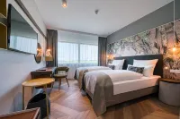 NinetyNine Amsterdam Aiport, Trademark Collection by Wyndham Hotels in Hoofddorp