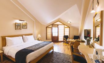 Hotel Willow Banks - Boutique 4 Star Hotel on the Mall Road Shimla