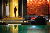 Westport Coast Hotel - Pools