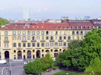 Hotel Roma e Rocca Cavour Hotels near Museo del Risorgimento