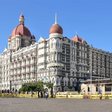 Hotel Al Ahad Отели рядом с достопримечательностью «Рынок Бхенди-Базар»