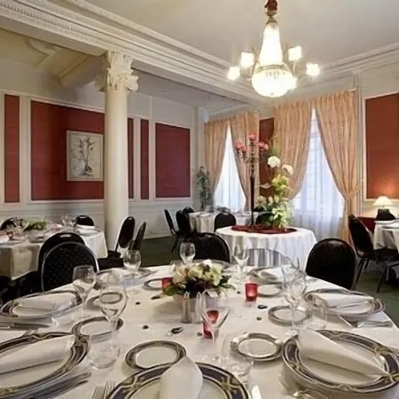 Midland Hôtel - Restaurant le Derby's
