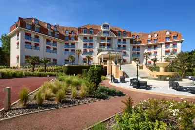 Le Grand Hôtel Le Touquet Hôtels à proximité de : E.Leclerc ETAPLES