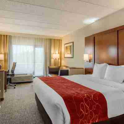 Comfort Suites Southpark Rooms