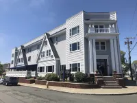 Winthrop Arms Hotel Restaurant Logan Airport Hotels in Hull