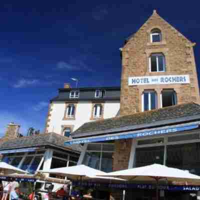 Hôtel des Rochers Hotel Exterior