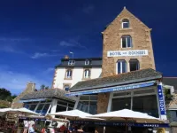 Hôtel des Rochers Hotels in Tregastel