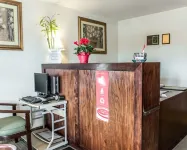 Econo Lodge Hotels in Monticello