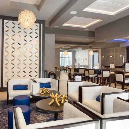 Embassy Suites by Hilton Kansas City Olathe