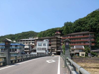 ホテル周辺 三朝薬師の湯 万翆楼の写真