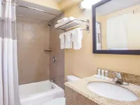 Travelodge by Wyndham South Burlington Hotels in Willsboro