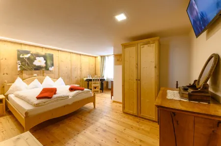 Hotel Centrale, Typically Swiss