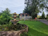 Maple 2 Bedroom Luxury Lodge in Mid Wales Hotels in Caersws