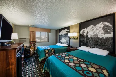 Super 8 by Wyndham Pueblo Hotels in Pueblo