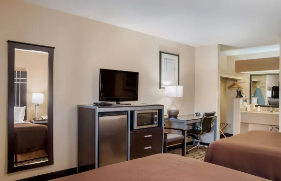 貝斯特韋斯特努沙尼克酒店