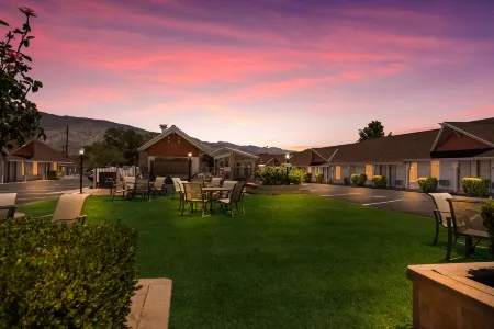 Best Western  Frontier Motel Отели в г. Лон Пайн