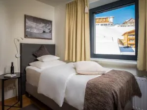 Hotel Bergkristall Oberlech