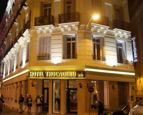 Trocadero Hotels near Nirvana buffet a volonte
