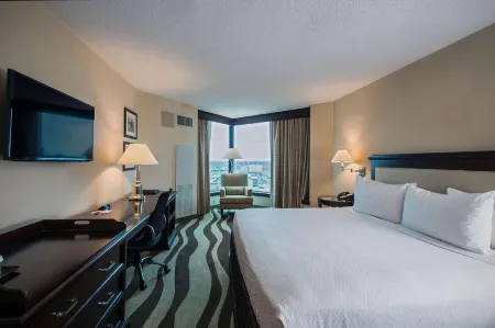 Fort Pontchartrain Detroit, a Wyndham Hotel Отели в г. Детройт