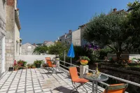 Guest House Bradas
