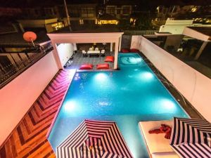 Exquisite Pool Villa J - Pattaya Pool Villa