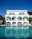 Armonia Hotels in Thira