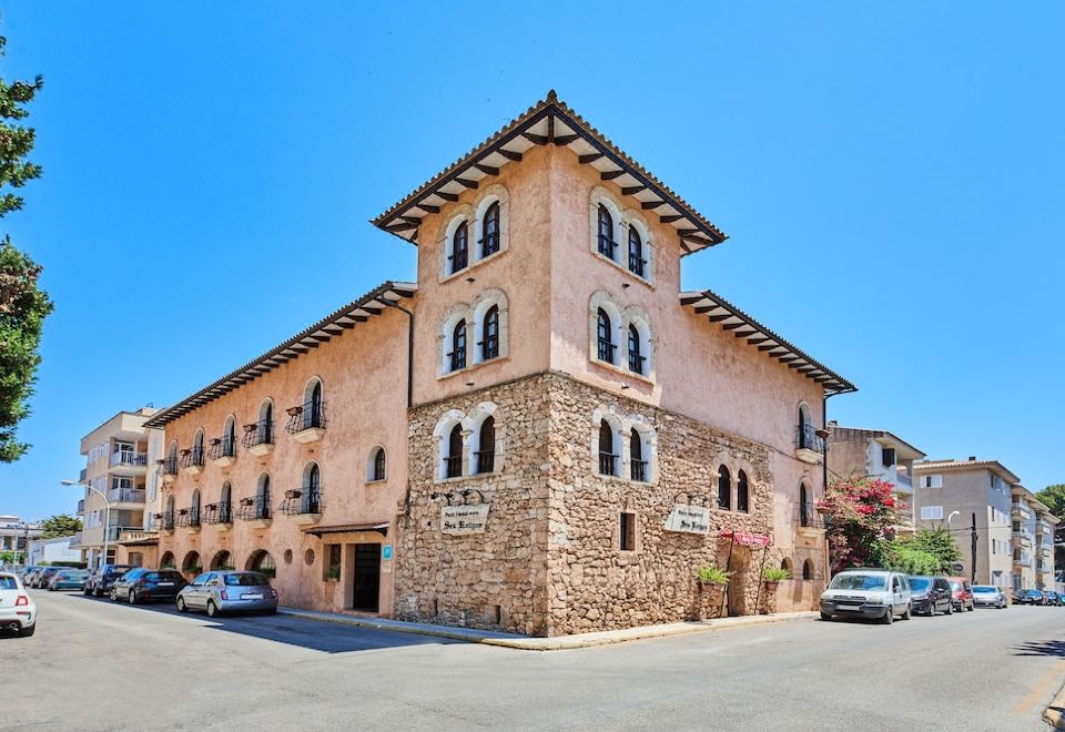 hotel overview picture
