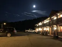 Moose Mountain Inn
