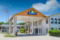 Days Inn by Wyndham San Antonio Hotels in Windcrest