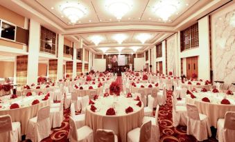 Century Park Hotel - Housity