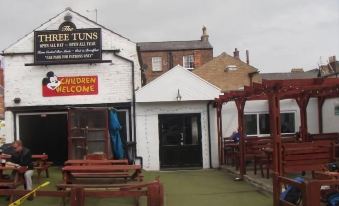 Three Tuns Hotel