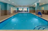 Hampton Inn & Suites Burlington فنادق في برلنغتون