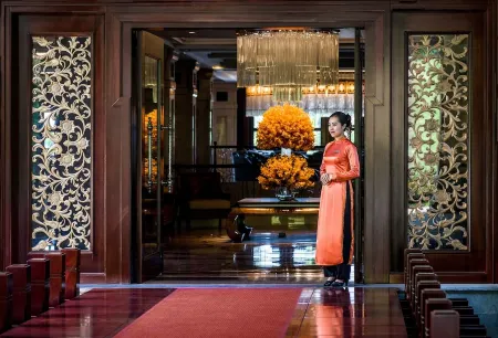 Vinpearl Luxury Nha Trang Отели рядом с достопримечательностью «MerPerle Sparkling Waves»