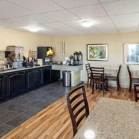 Rodeway Inn Lincoln West - University Area