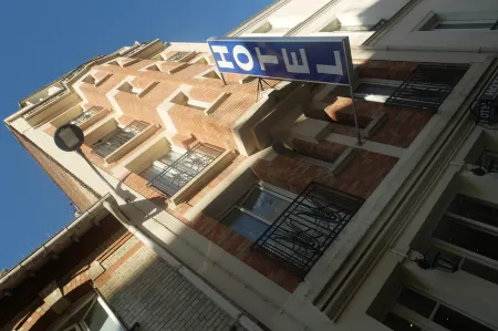 Hotel Novex Paris Отели рядом с достопримечательностью «Le Petit chercheur d'art»