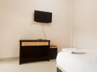 Penginapan Bandara Syariah Hotels in Katapiang