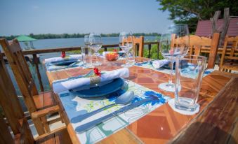 Suitetrails - Bluemoon Riverside Resort