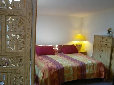 Appart'Hôtel les Tilleuls Hotels in Saint-André-du-Bois