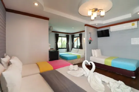 Sinsamut Koh Samed Отели рядом с достопримечательностью «Ао Хин Хок»