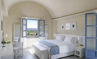 Acroterra Rosa Luxury Suites & Spa