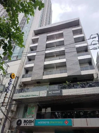 Rosh Hotel