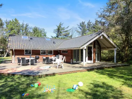 "Elfrun" - 250m from the Sea