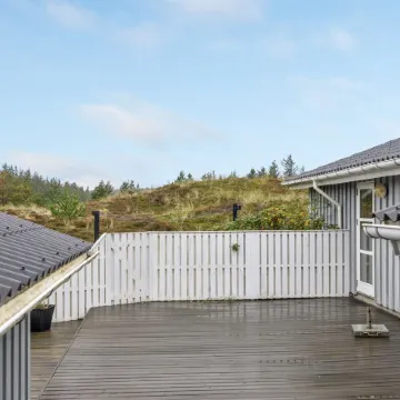 "Tino" - 900m from the Sea