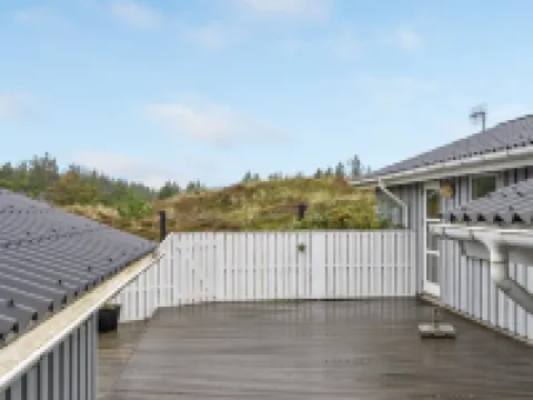 "Tino" - 900m from the Sea