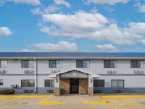 Super 8 by Wyndham Danville Hotels in Vermilion County