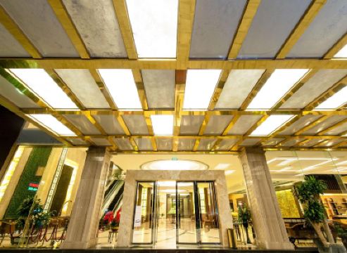 Muong Thanh Luxury Song Lam Hotel