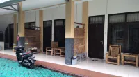 Bintang Khanida Syari'ah Hotels in Karang Baru