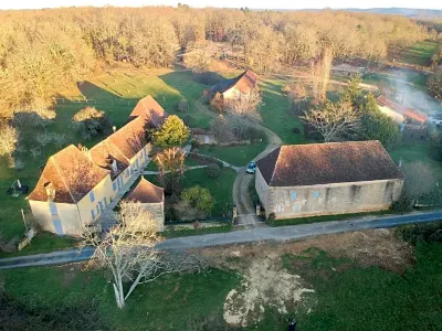 Domaine de la Chartreuse Dautré Hotels in Saint-Avit-Senieur