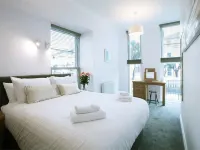 Austens Apartments
